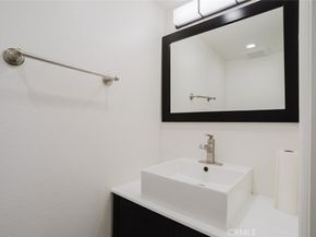 7319 Hazeltine Avenue 4, Van Nuys CA 91405