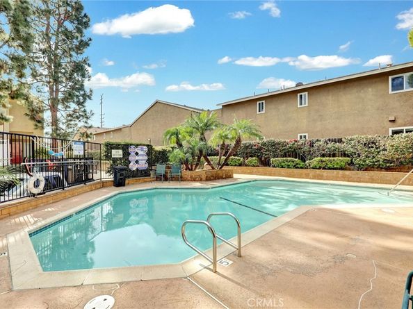 380 W Wilson Street C101, Costa Mesa CA 92627