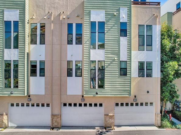 1658 Topanga, Costa Mesa CA 92627