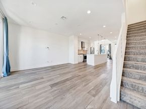 1658 Topanga, Costa Mesa CA 92627