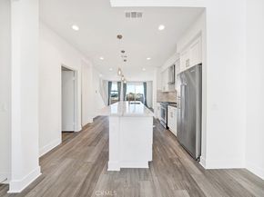 1658 Topanga, Costa Mesa CA 92627