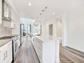 1658 Topanga, Costa Mesa CA 92627