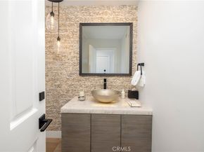 704 Via Lido Nord, Newport Beach CA 92663