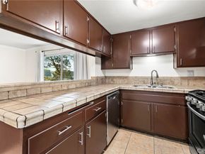 3050 S Bristol 1J, Santa Ana CA 92704