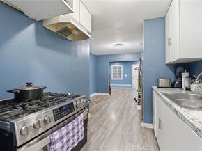 907 E 109th Place, Los Angeles CA 90059