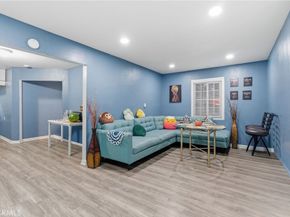 907 E 109th Place, Los Angeles CA 90059