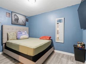 907 E 109th Place, Los Angeles CA 90059