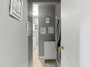 907 E 109th Place, Los Angeles CA 90059