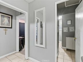 907 E 109th Place, Los Angeles CA 90059