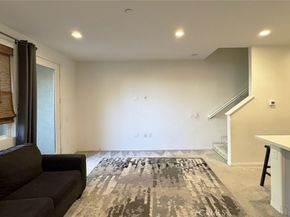 1530 W 1st 19, Santa Ana CA 92703