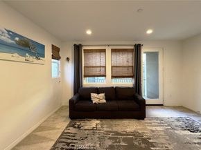 1530 W 1st 19, Santa Ana CA 92703