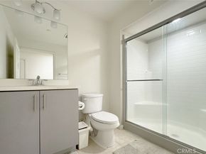 1530 W 1st 19, Santa Ana CA 92703