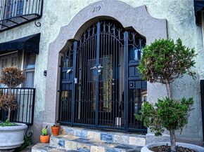 219 Redondo Avenue, Long Beach CA 90803