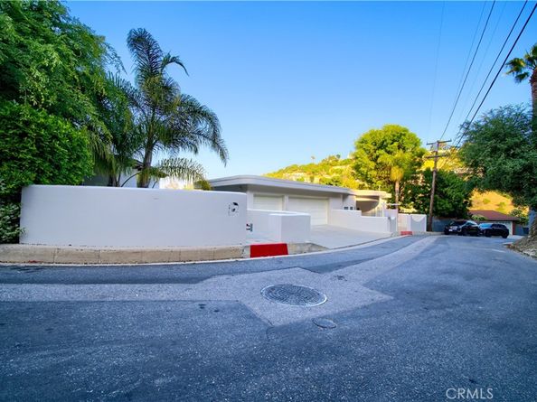 3964 Sumac Drive, Sherman Oaks CA 91403