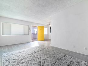 7000 S La Cienega 25, Inglewood CA 90302