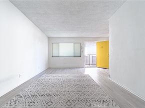 7000 S La Cienega 25, Inglewood CA 90302