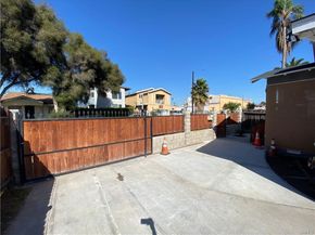 1018 W 67th, Los Angeles CA 90044