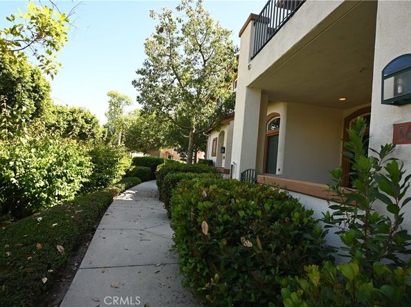 3603 Ladrillo Aisle, Irvine CA 92606