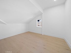 1676 W 24th, Los Angeles CA 90007