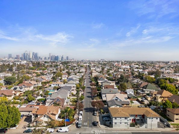 1676 W 24th, Los Angeles CA 90007
