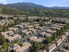 208 Chaumont, Lake Forest CA 92610