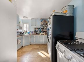 626 N Grand, Santa Ana CA 92701