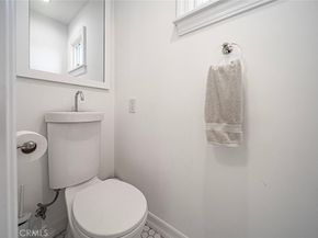 237 Covina, Long Beach CA 90803