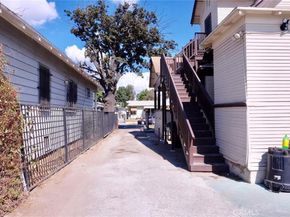 640 E 49th Street, Los Angeles CA 90011