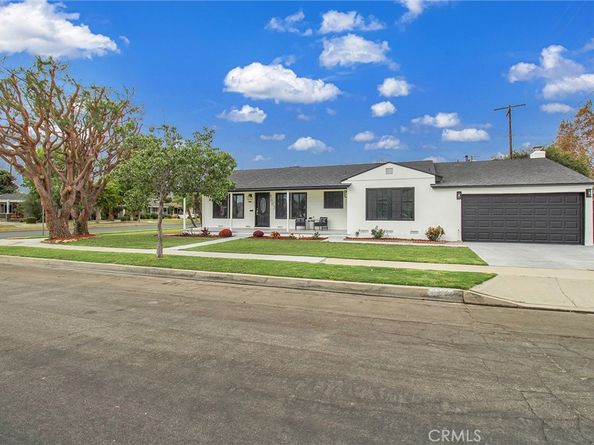 3605 Lomina Avenue, Long Beach CA 90808