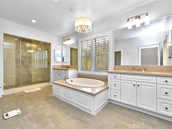 57 Statuary, Irvine CA 92620