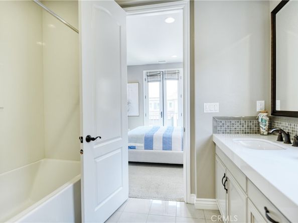 46 Shadybend, Irvine CA 92602