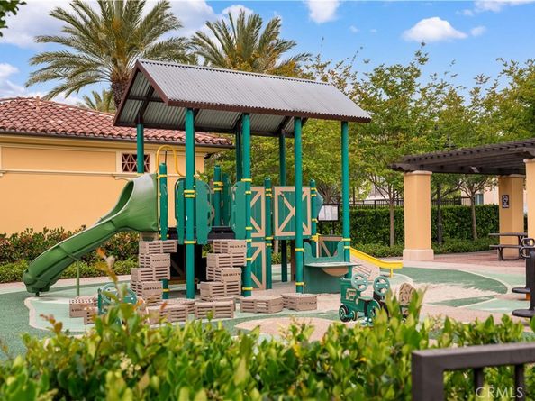 46 Shadybend, Irvine CA 92602