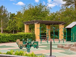 46 Shadybend, Irvine CA 92602