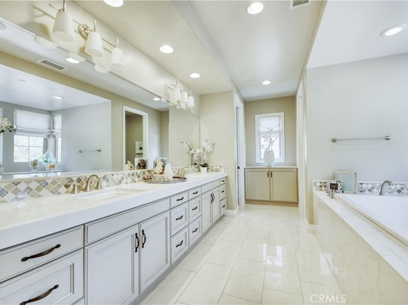 46 Shadybend, Irvine CA 92602