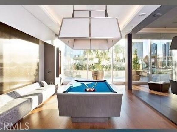 877 Francisco St #728, Los Angeles CA 90017