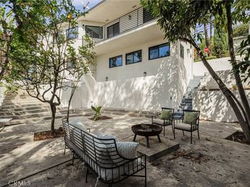 3950 Franklin Avenue