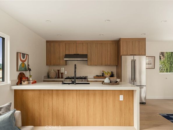 3950 Franklin Avenue, Los Angeles CA 90027