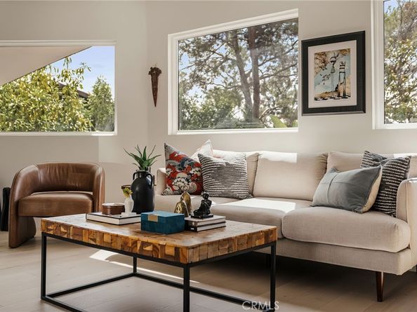 3950 Franklin Avenue, Los Angeles CA 90027