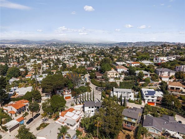 3950 Franklin Avenue, Los Angeles CA 90027