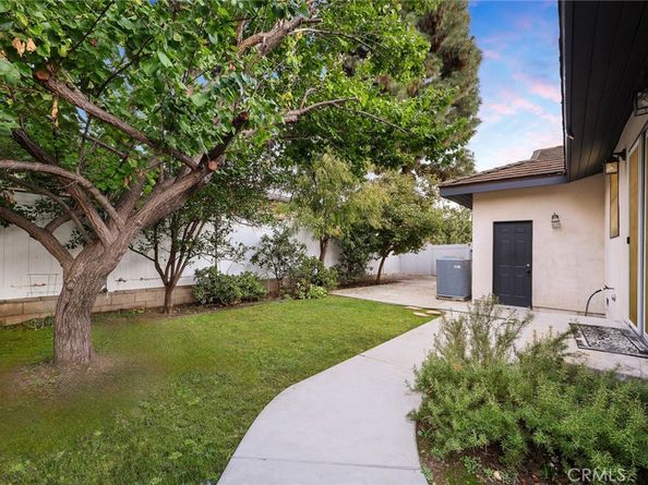 1318 S 8th, Arcadia CA 91006
