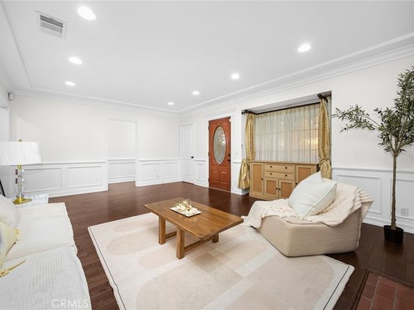 1318 S 8th, Arcadia CA 91006