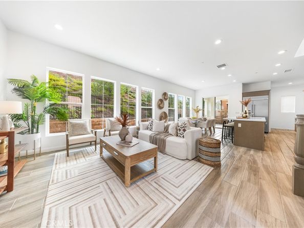 20611 W Chestnut Circle, Porter Ranch CA 91326