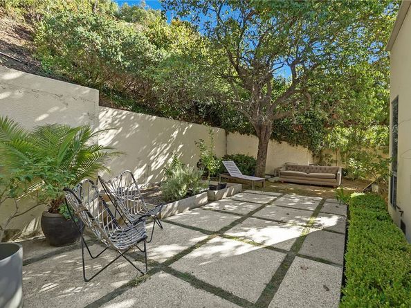 3016 Dona Susana Drive, Studio City CA 91604