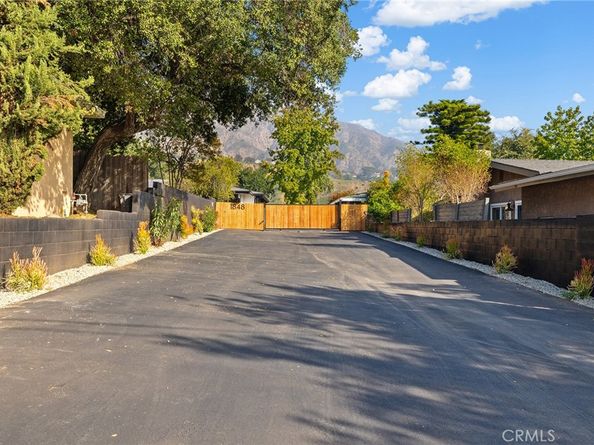 1848 N Altadena, Pasadena CA 91107