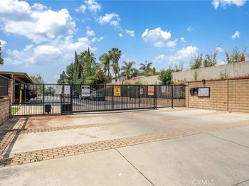 901 Golden Springs Drive