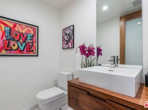 3601 Wade Street, Los Angeles CA 90066