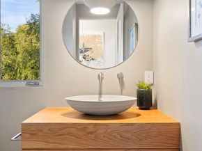 4005 Dixie Canyon Avenue, Sherman Oaks CA 91423