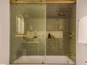 2179 Linda Flora Drive, Los Angeles CA 90077