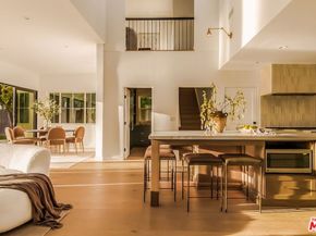 2179 Linda Flora Drive, Los Angeles CA 90077