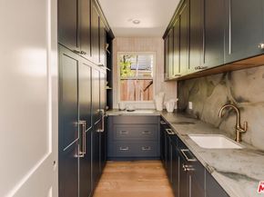 2179 Linda Flora Drive, Los Angeles CA 90077